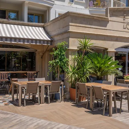 Grand Cettia Hotel 5*