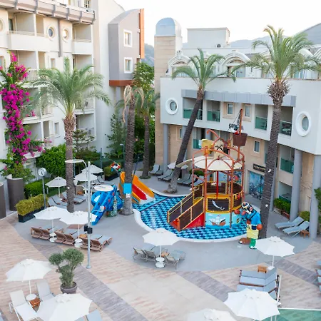 Отель Grand Cettia 5*