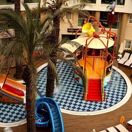 Grand Cettia Отель 5*