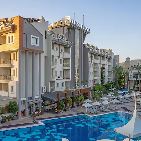 Grand Cettia マルマリス