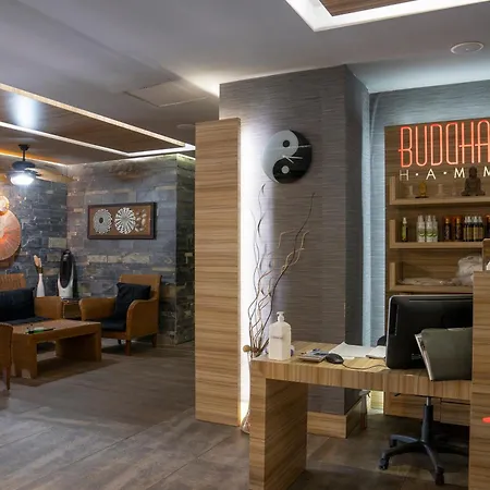 Grand Cettia マルマリス