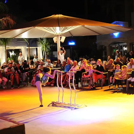 Grand Cettia マルマリス