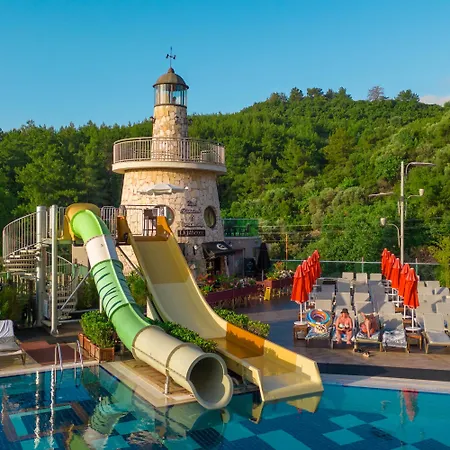 Grand Cettia マルマリス