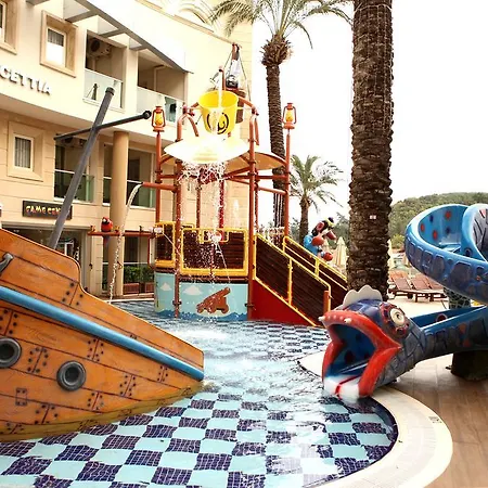 Grand Cettia מלון 5*