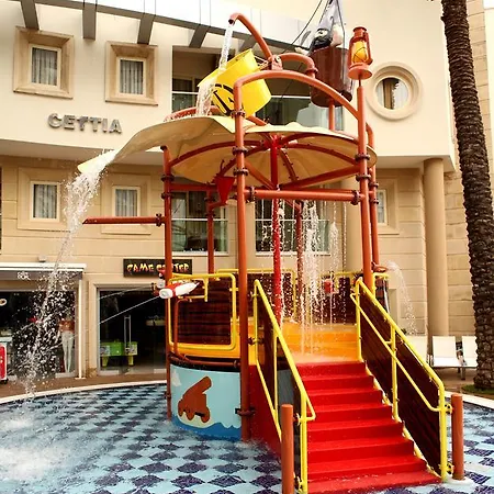 Grand Cettia מלון 5*
