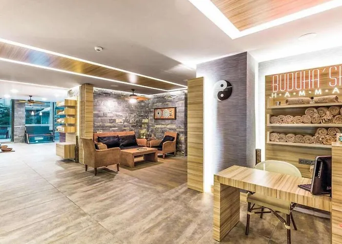 Hotell Grand Cettia 5*